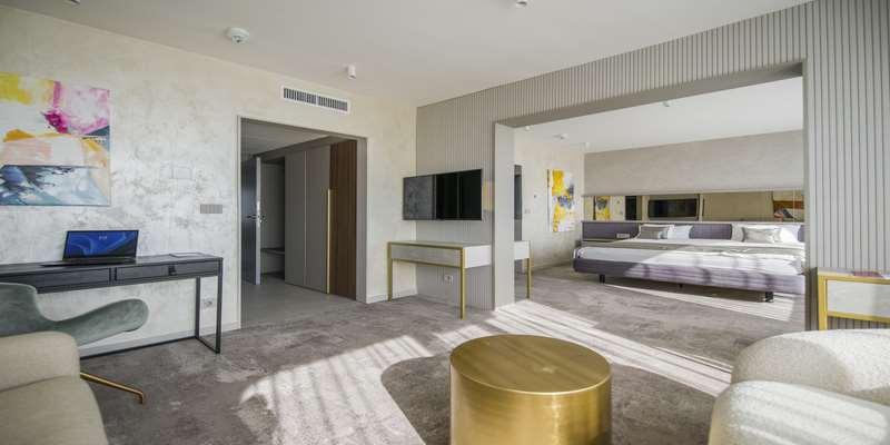 Continental Hotel