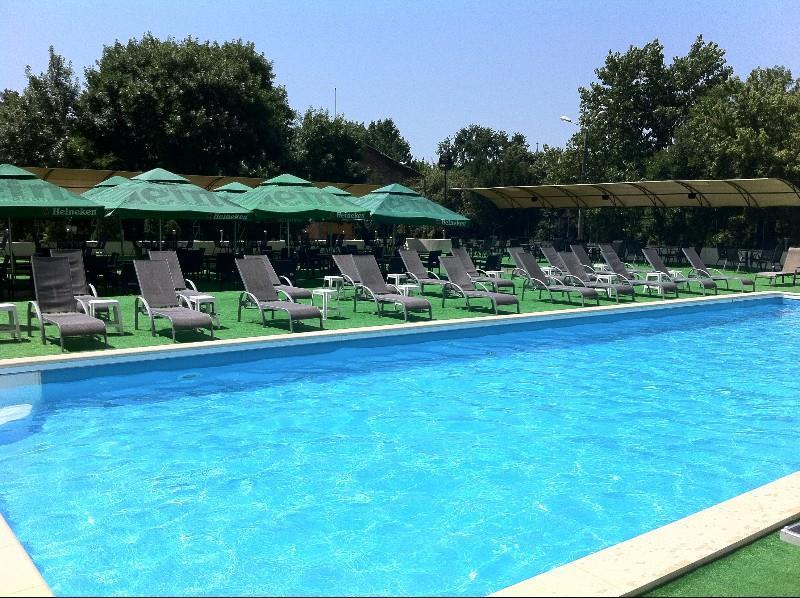 Continental 4*